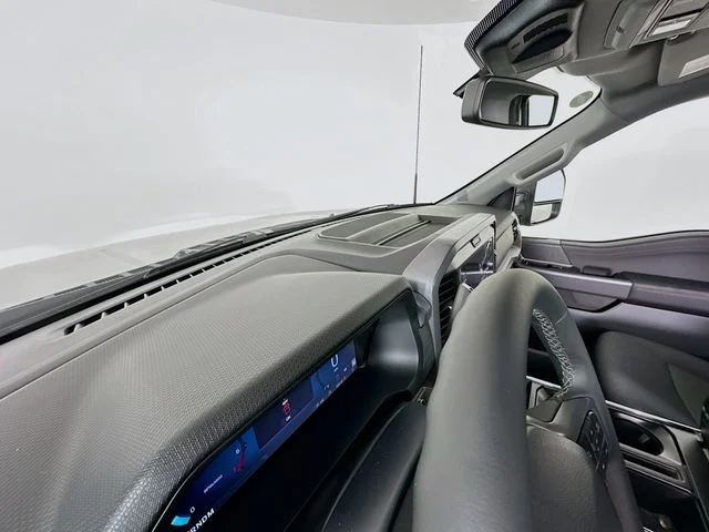 New 2026 Avalanche Ford XLT image 9