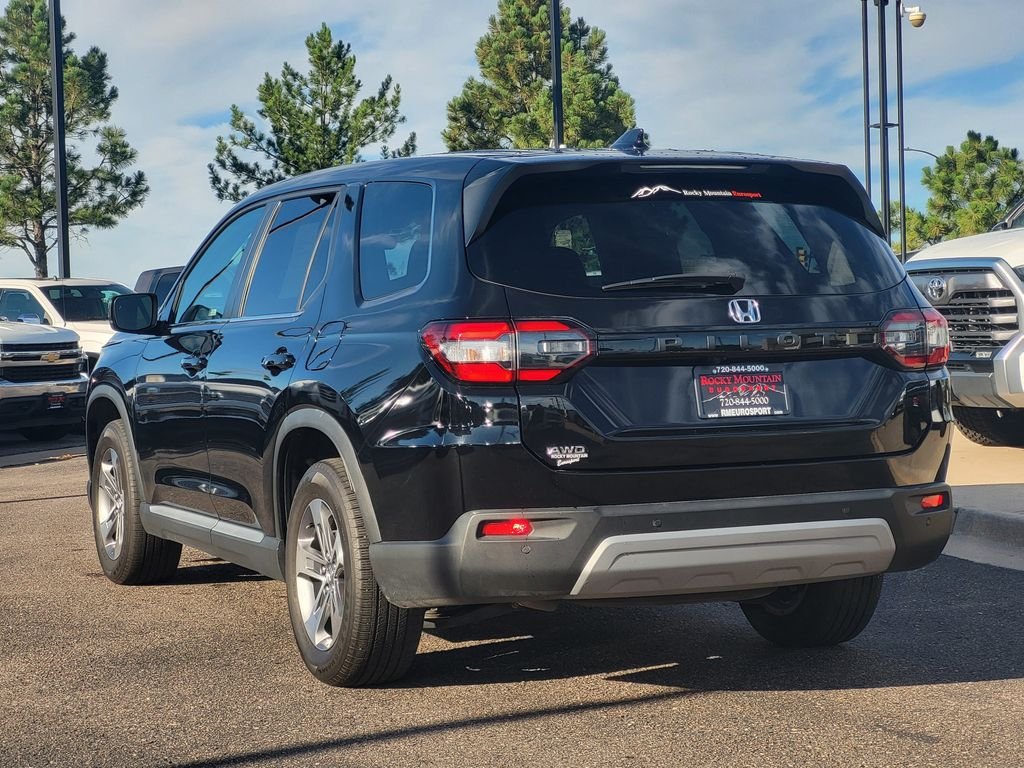 Used 2024 Black Honda EX-L image 5