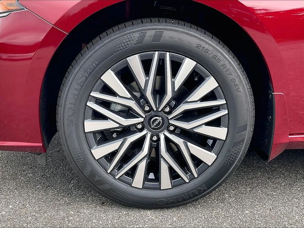 New 2026 Scarlet Ember Tintcoat Nissan 2.5 SV image 8