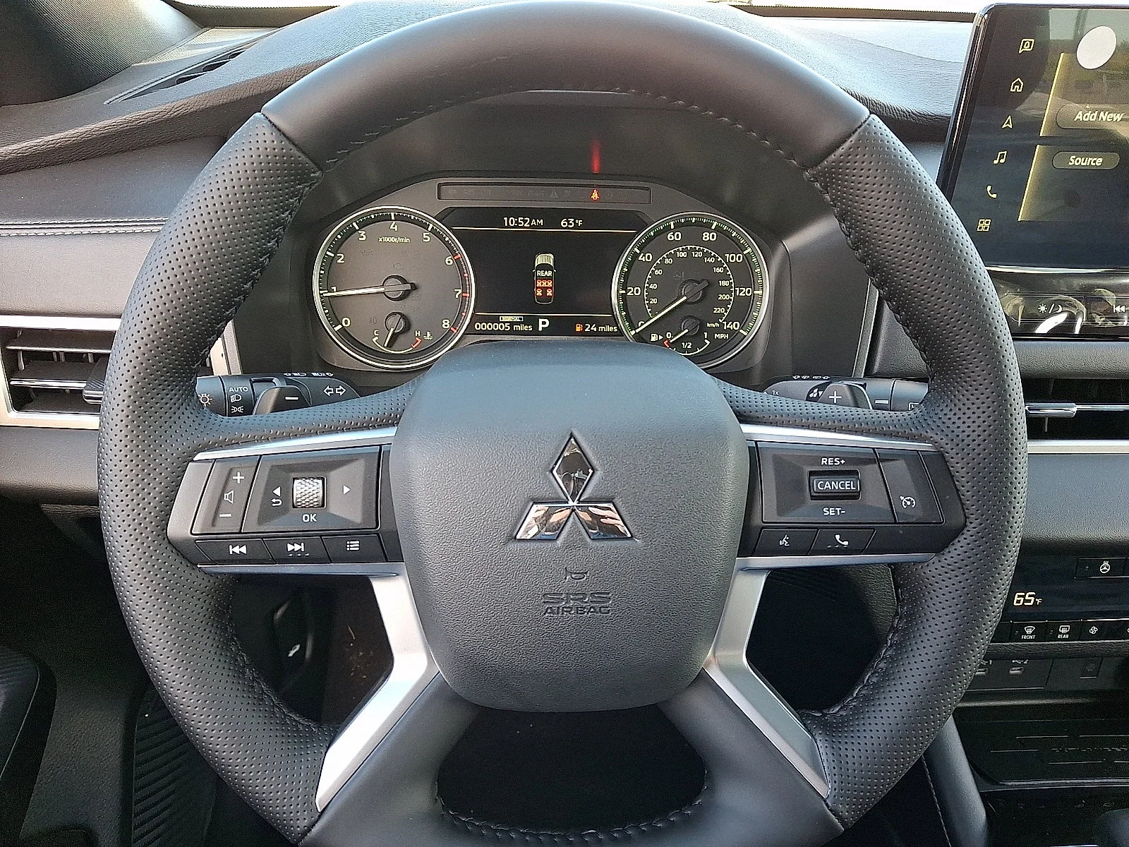 New 2026 Black Mitsubishi LE image 18