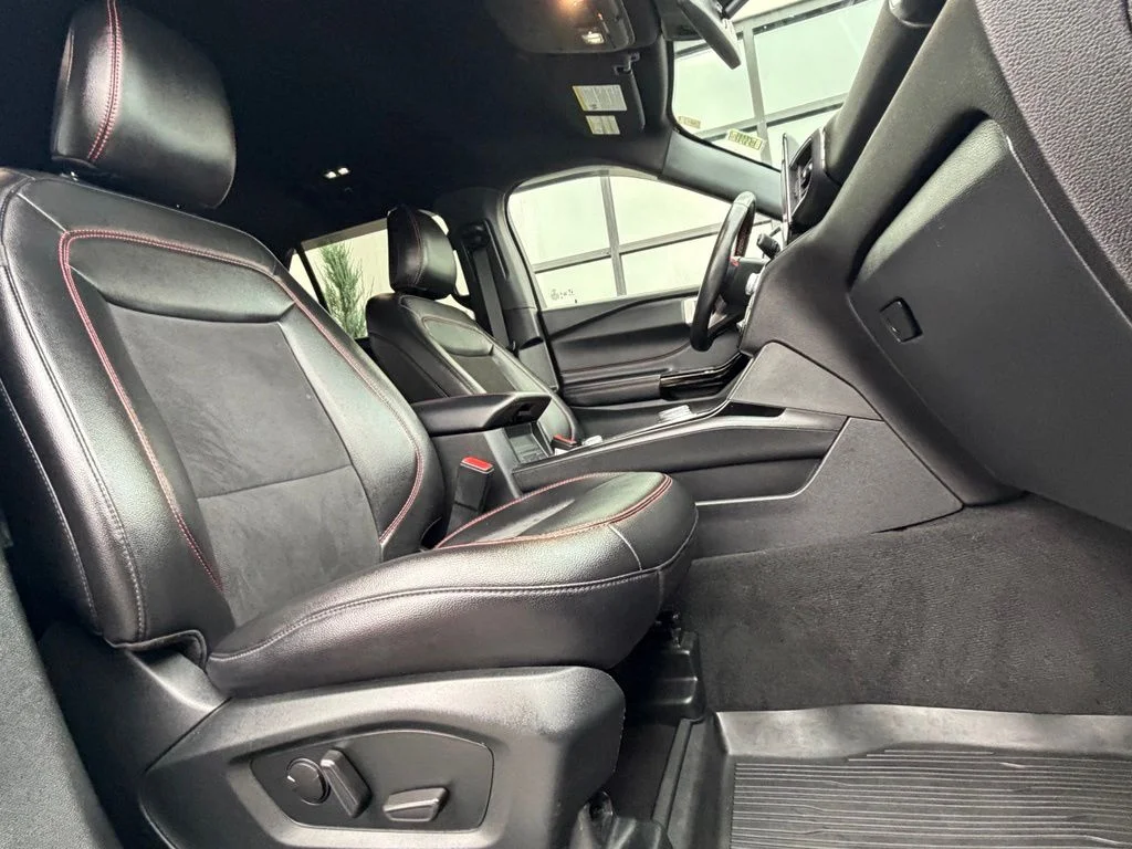 Used 2022 Blue Ford ST-Line image 21