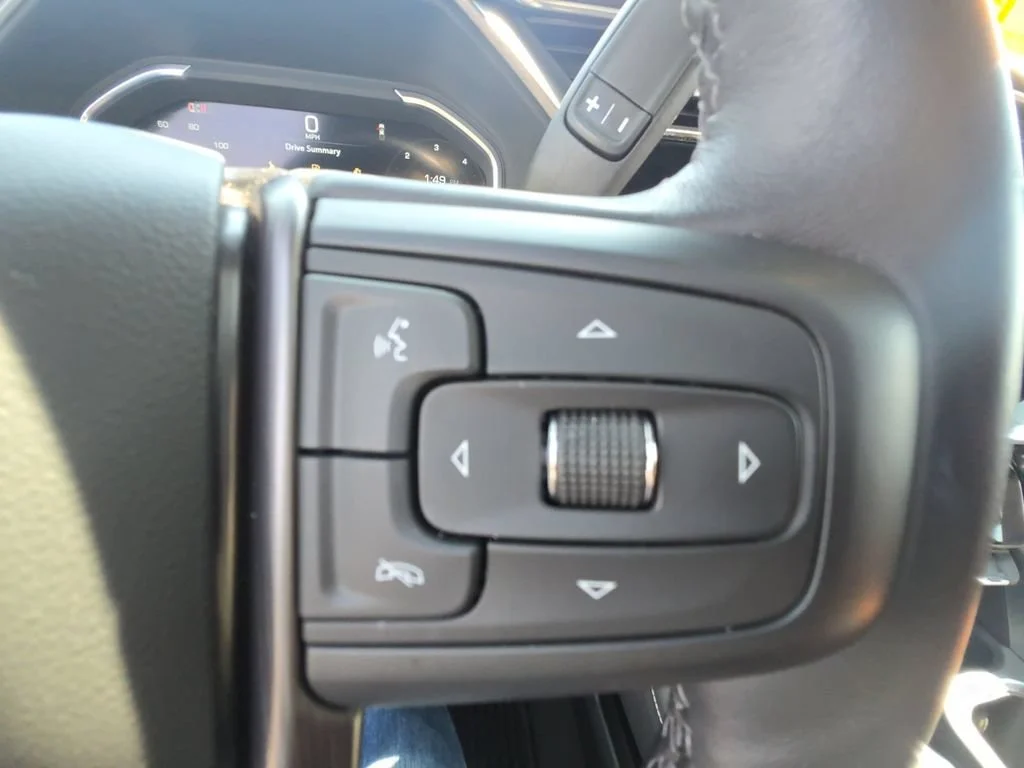 Used 2024 Sterling Metallic GMC Denali Ultimate image 19