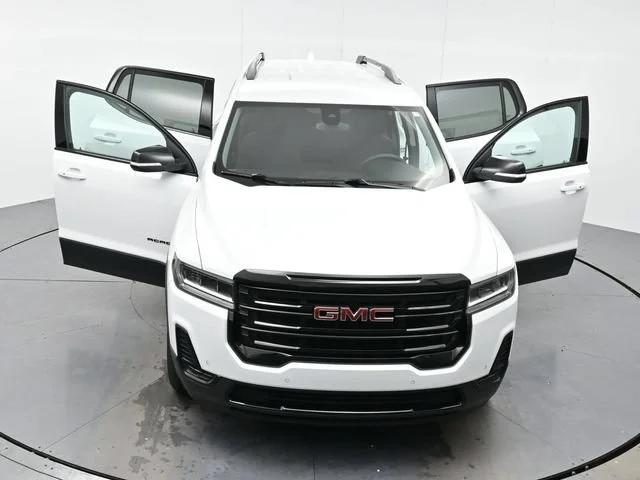 Used 2023 Summit White GMC SLE image 44