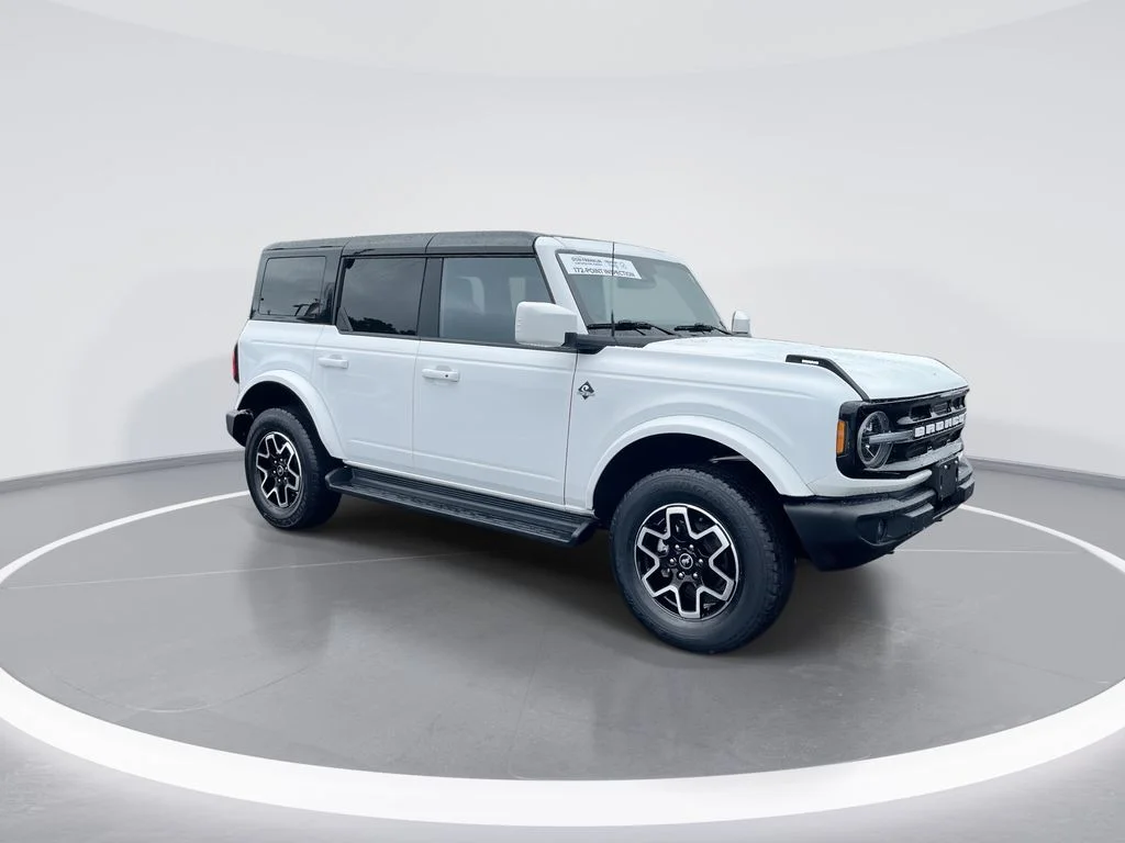 Used 2025 White Ford Outer Banks image 2