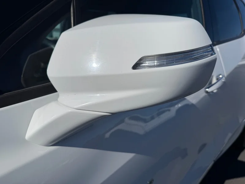 Used 2019 SUMMIT WHITE Chevrolet Premier image 28