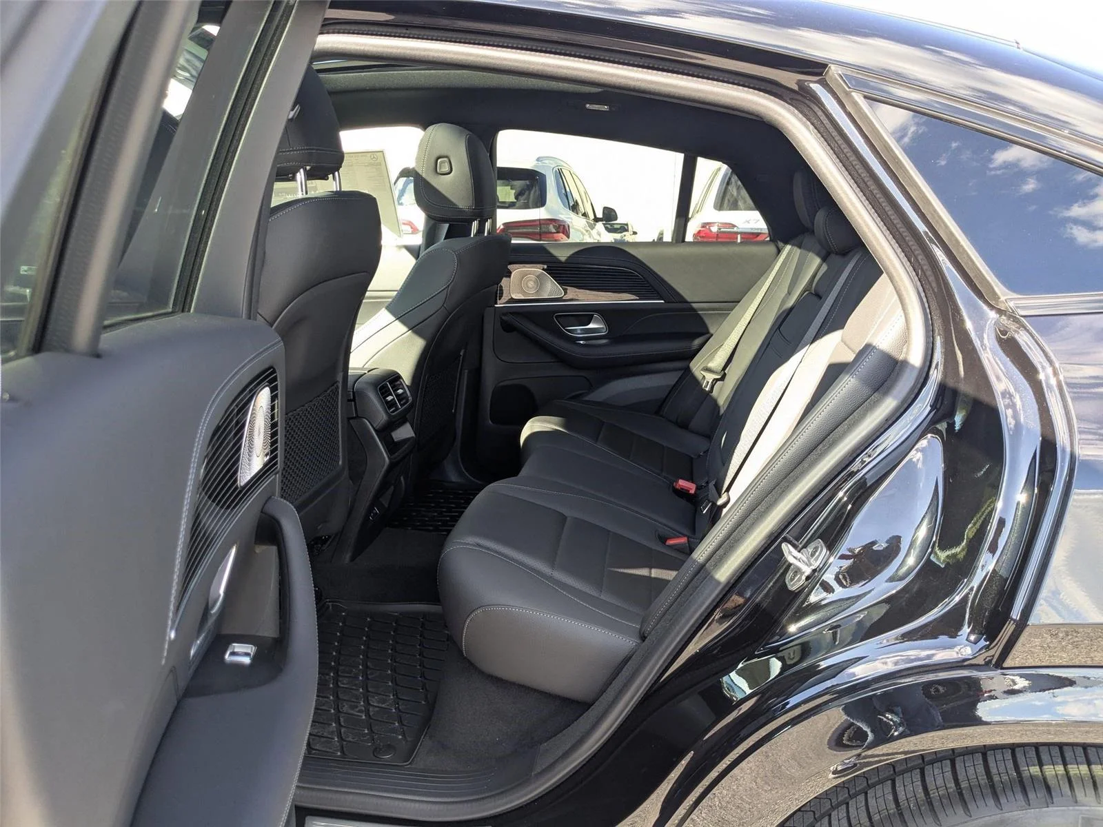 Used 2026 BLACK Mercedes-Benz GLE 450 image 25