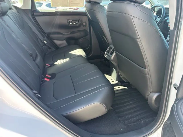 Certified Used 2025 Platinum White Pearl Acura AWD image 20