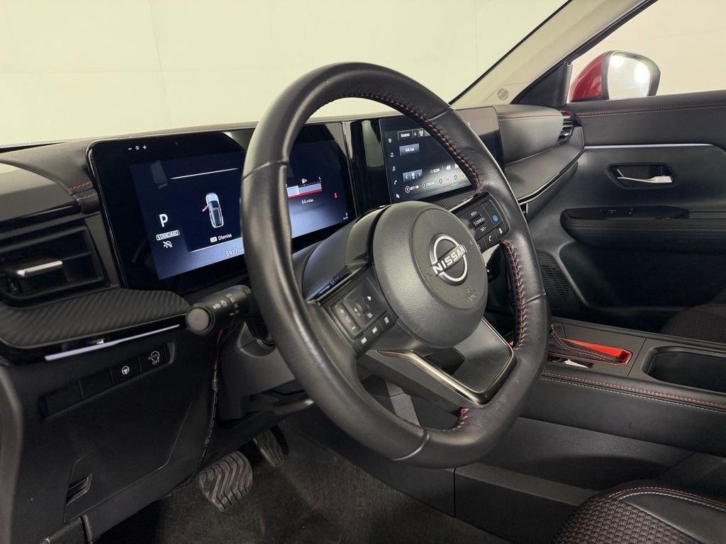 Used 2025 Red Nissan SR image 19