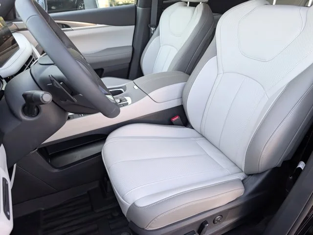 New 2027 BLACK OBSIDIAN INFINITI LUXE image 5