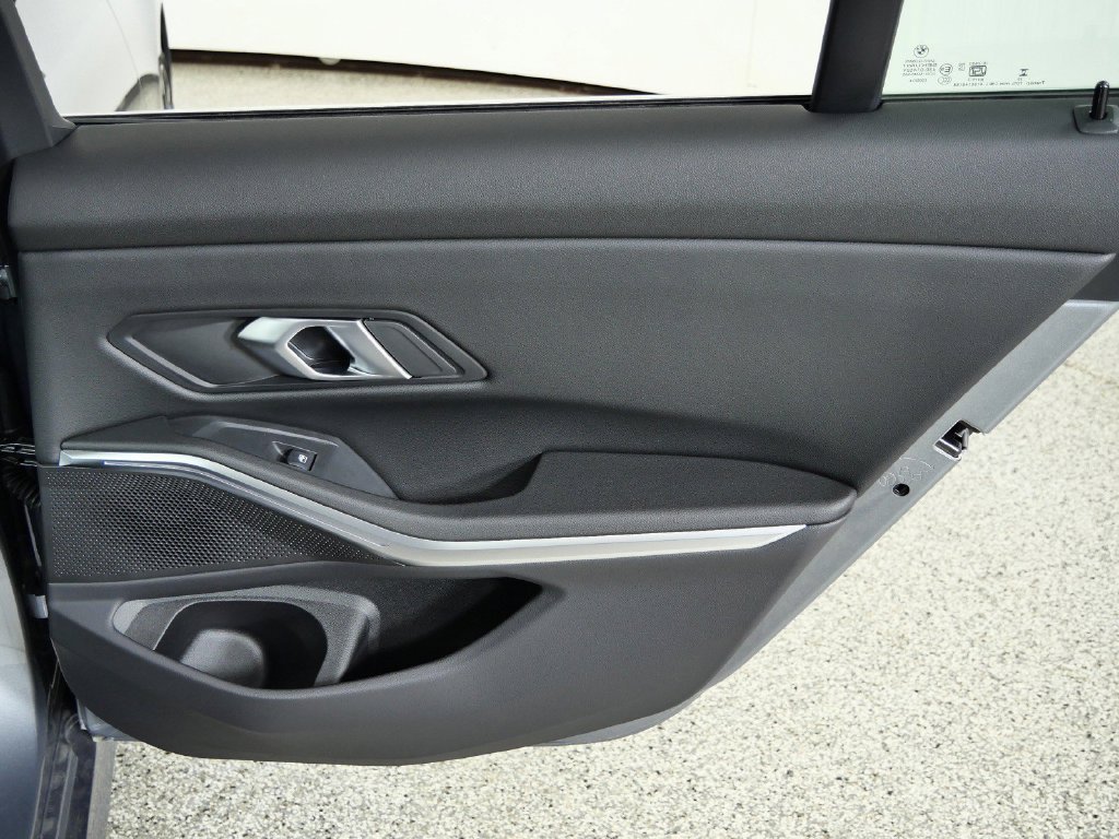 New 2026 Skyscraper Grey Metallic BMW 330i xDrive image 24