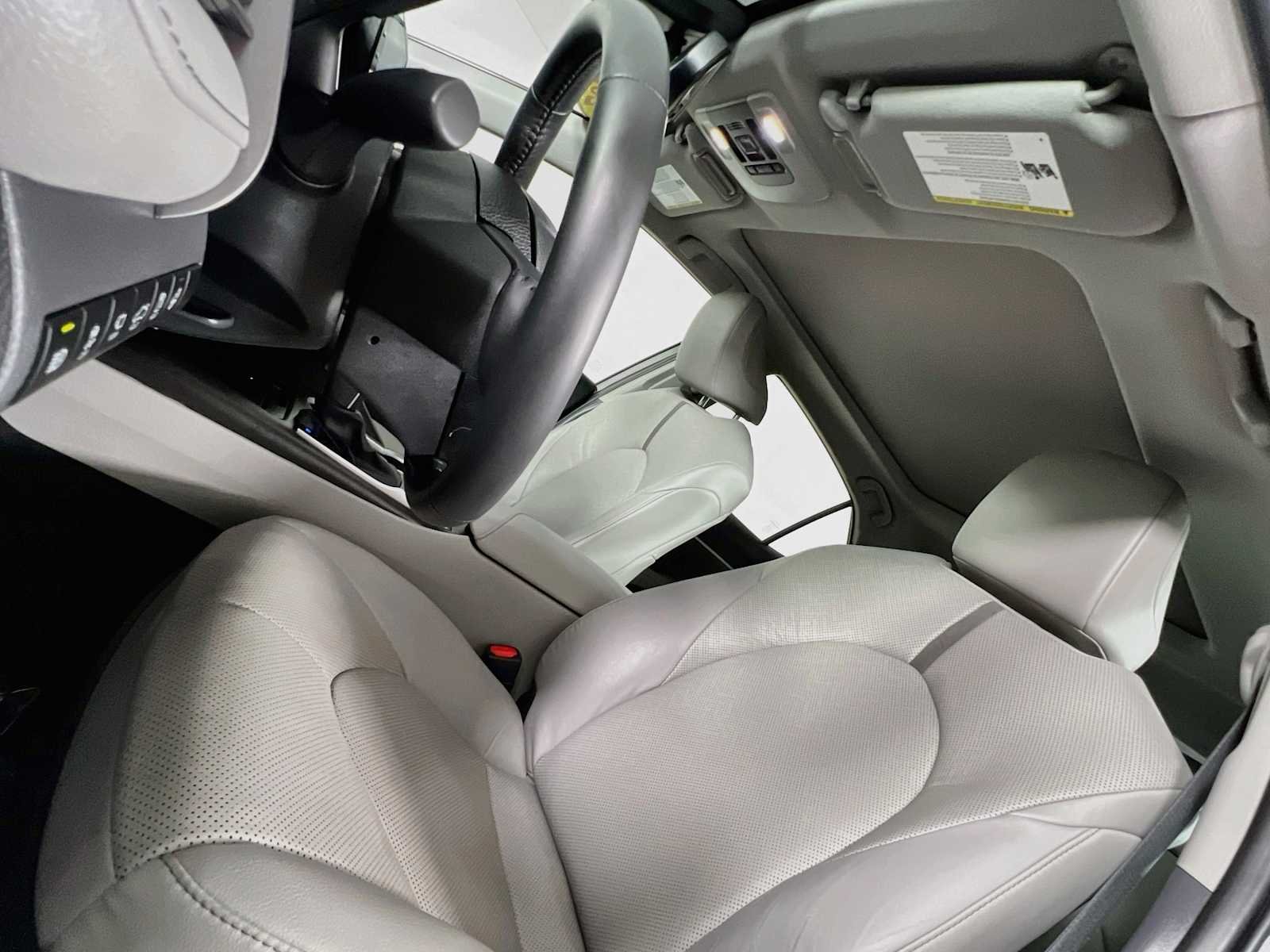 Used 2024 Predawn Gray Mica Toyota XLE image 22