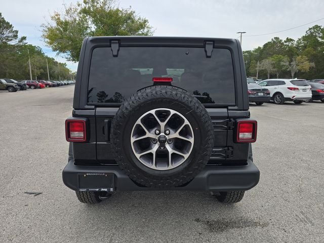 New 2026 Black Clearcoat Jeep Sport S image 5