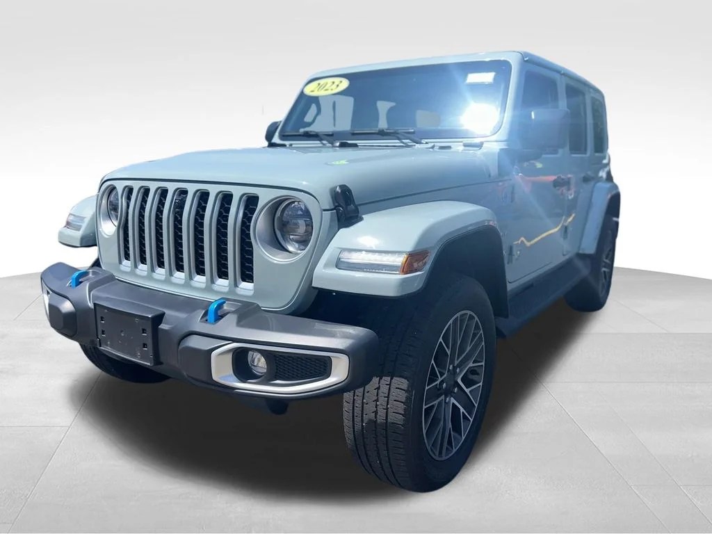 Used 2023 Gray Jeep Sahara 4xe image 3