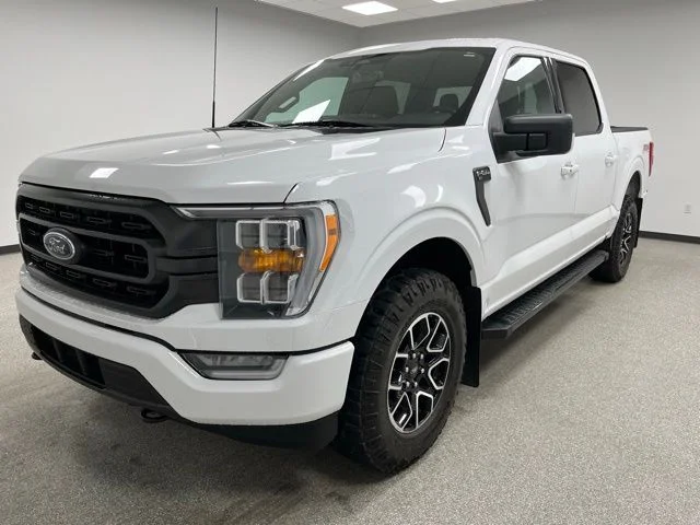 Used 2023 White Ford XLT image 4