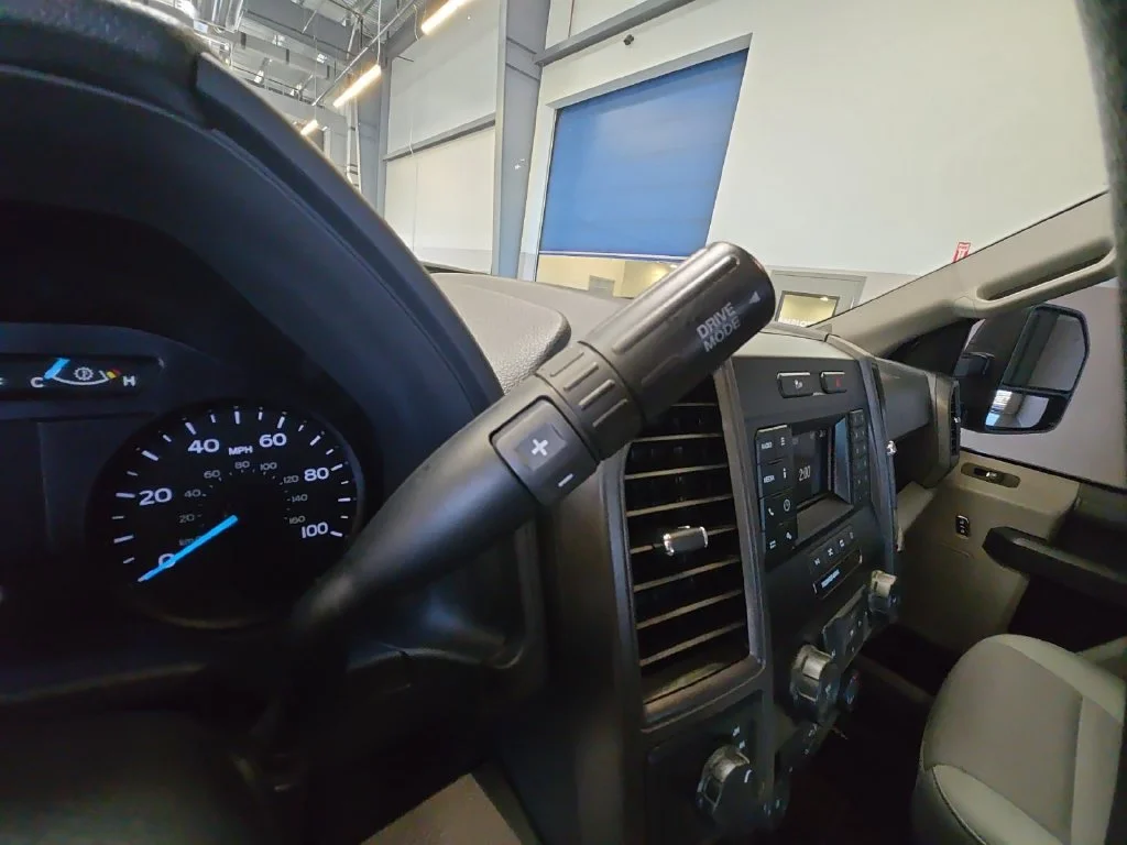 Used 2022 Silver Ford XL image 24