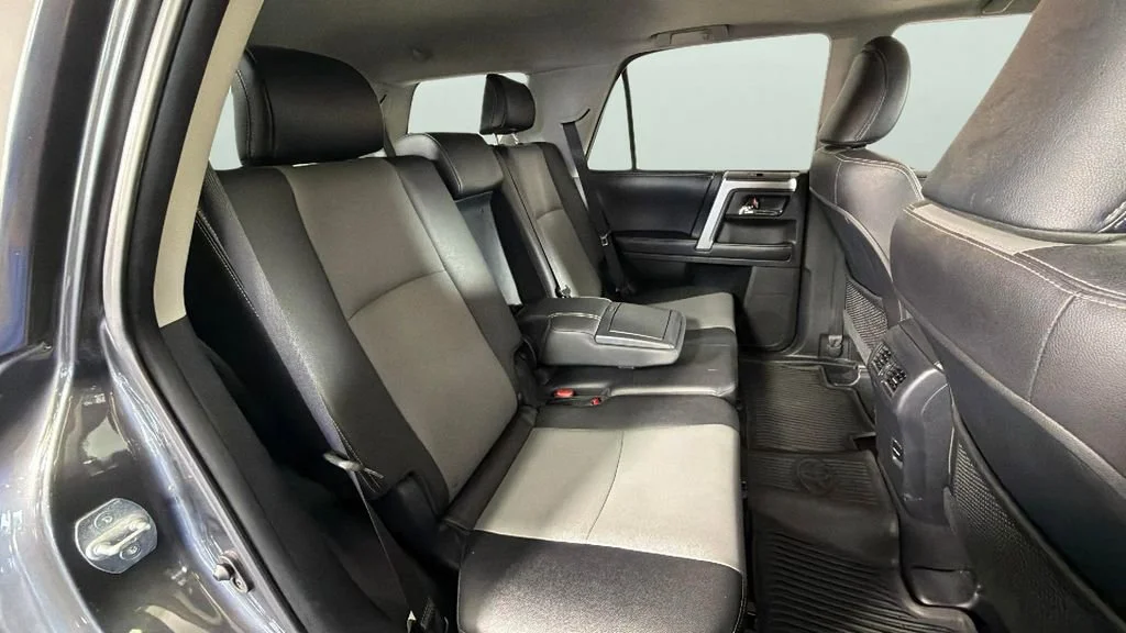 Used 2017 Gray Toyota SR5 image 29