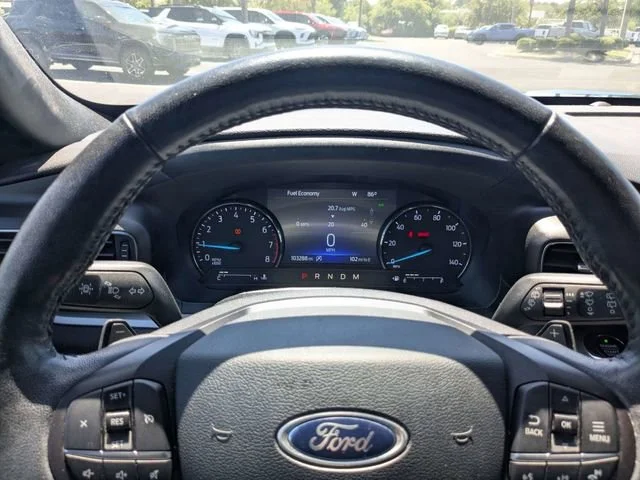 Used 2020 Blue Metallic Ford XLT image 29