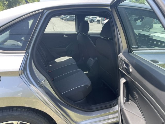 New 2026 Pyrite Silver Metallic Volkswagen 1.5T Sport image 6