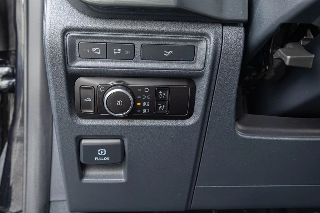 Used 2023 Black Ford XLT image 23
