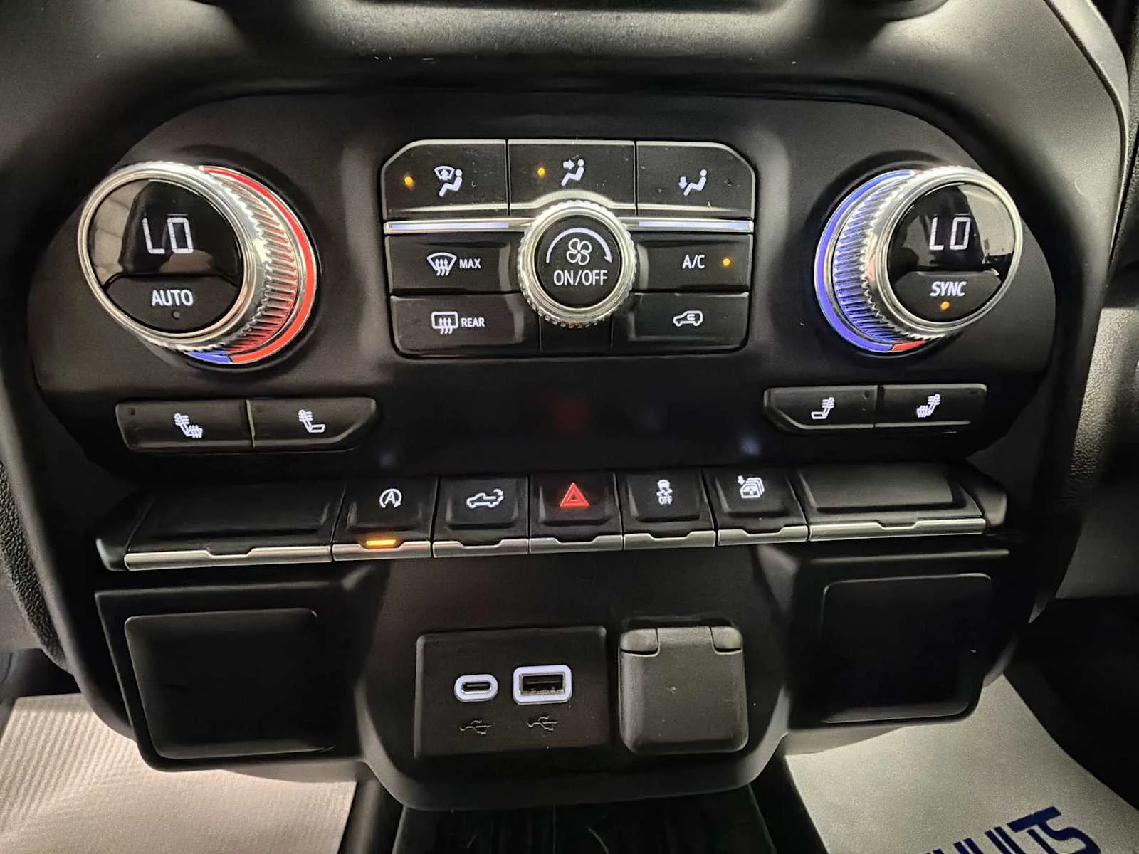 Used 2019 Quicksilver Metallic GMC Elevation image 16