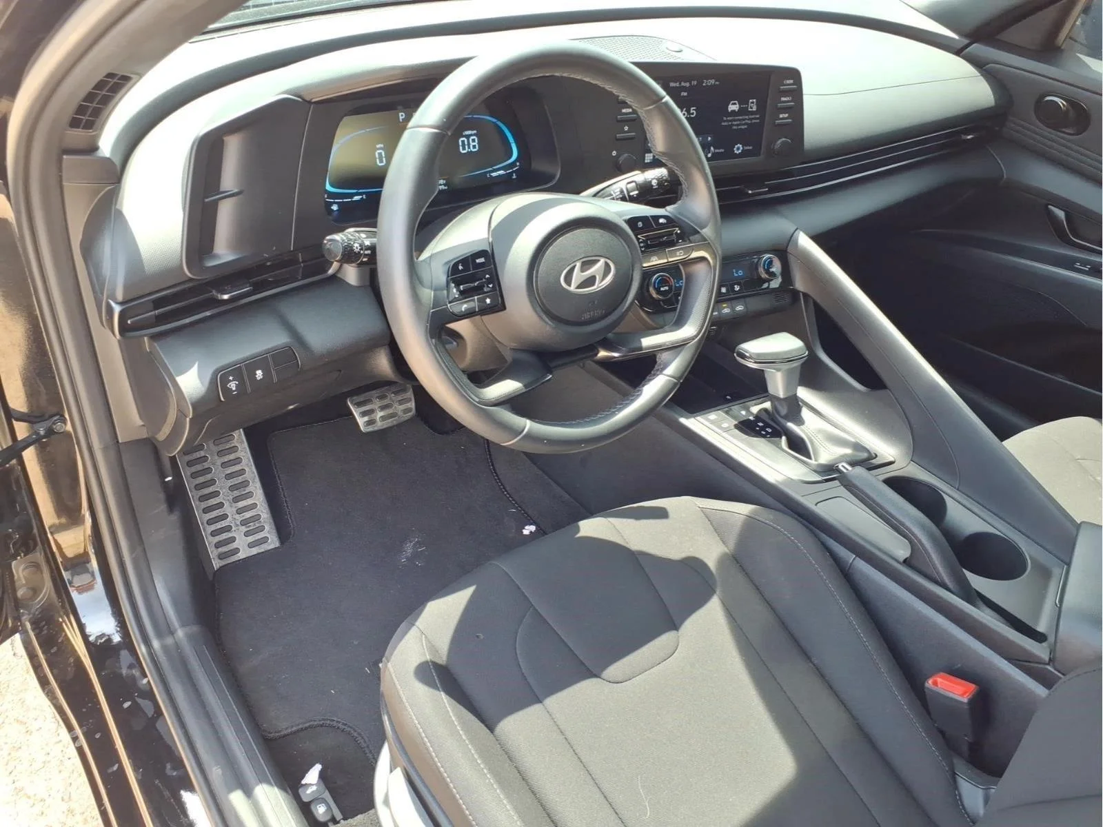 Used 2025 BLACK HYUNDAI SEL SPORT IVT image 15