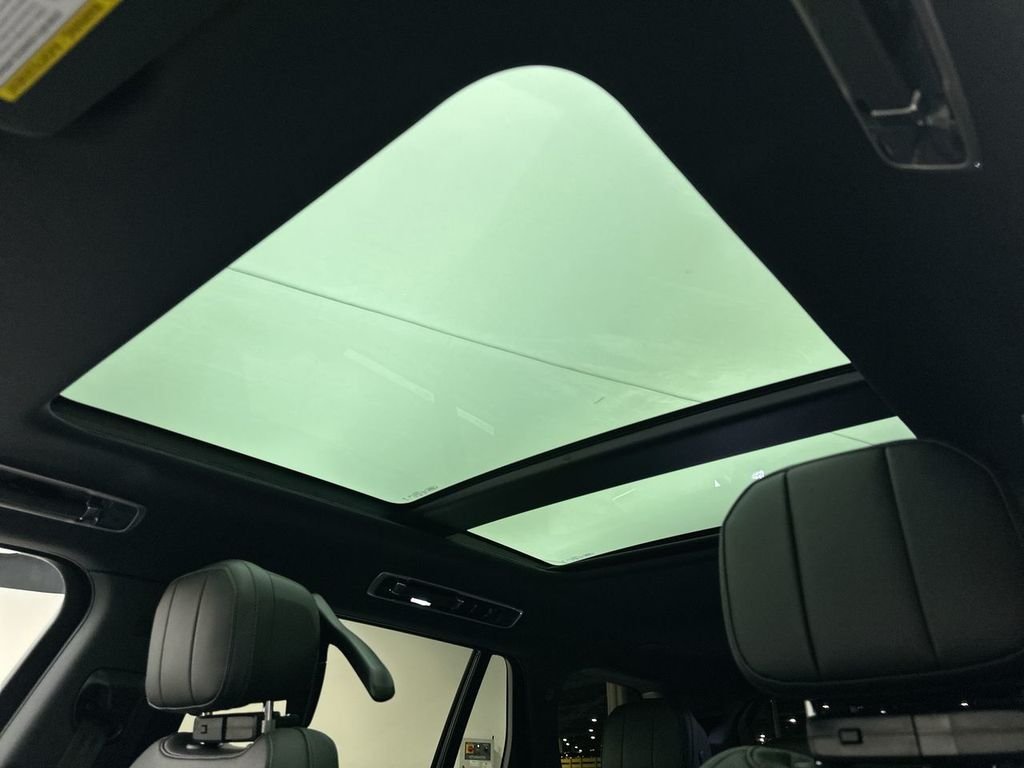 New 2026 Fuji White Land Rover SE image 11