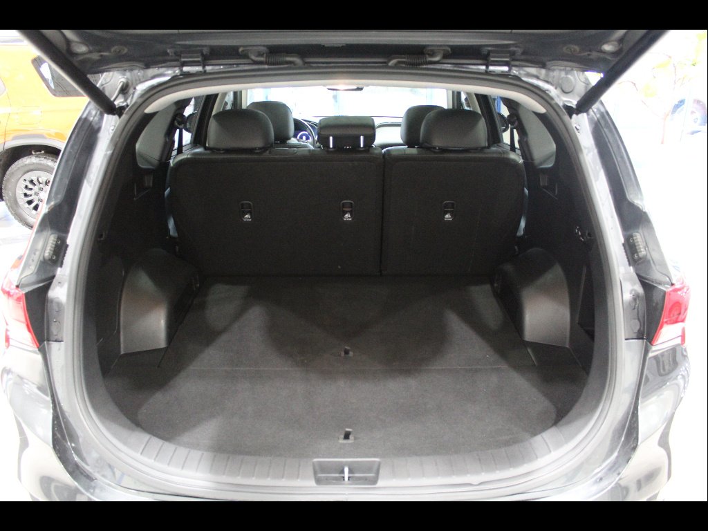 2022 Hyundai Santa Fe Limited - Photo 14