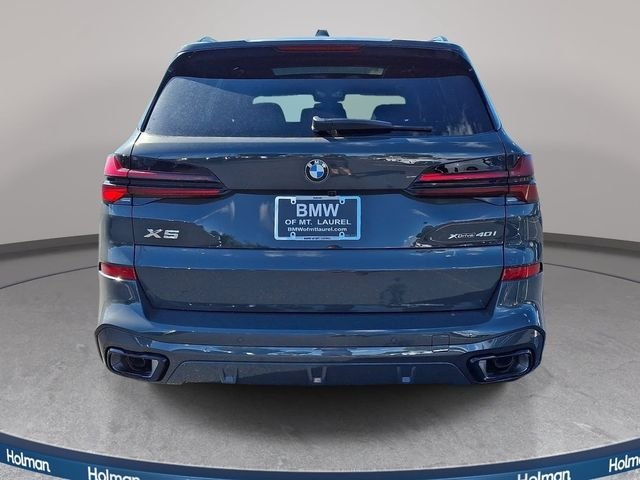 New 2026 Dravit Grey Metallic BMW xDrive40i image 5