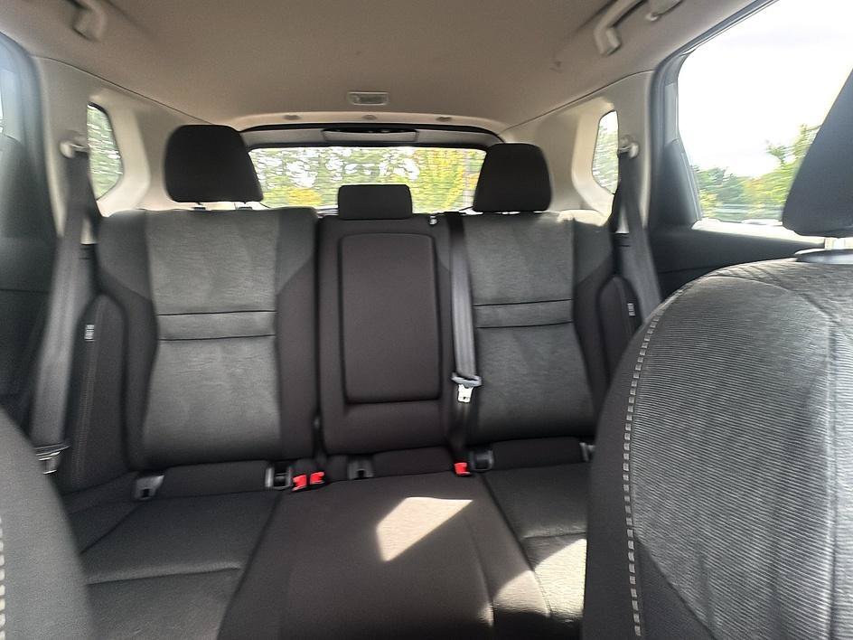 Certified Used 2025 Gun Metallic Nissan SV image 9
