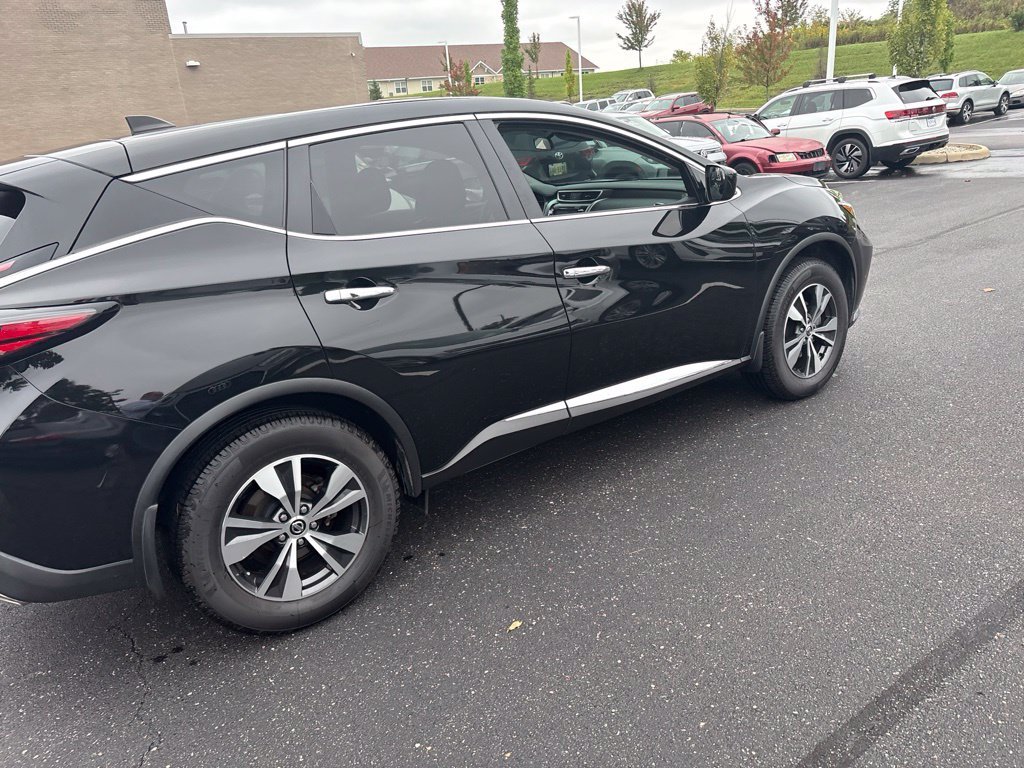 Used 2022 Black Nissan S image 10