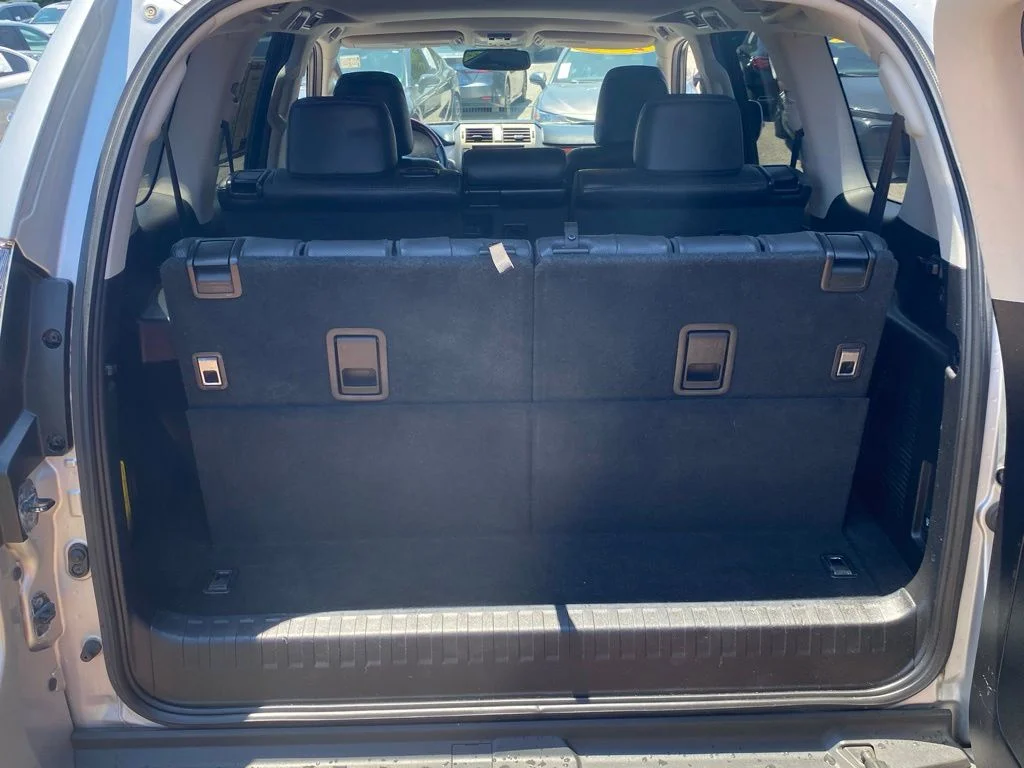 Used 2014 Gray Lexus 460 image 12