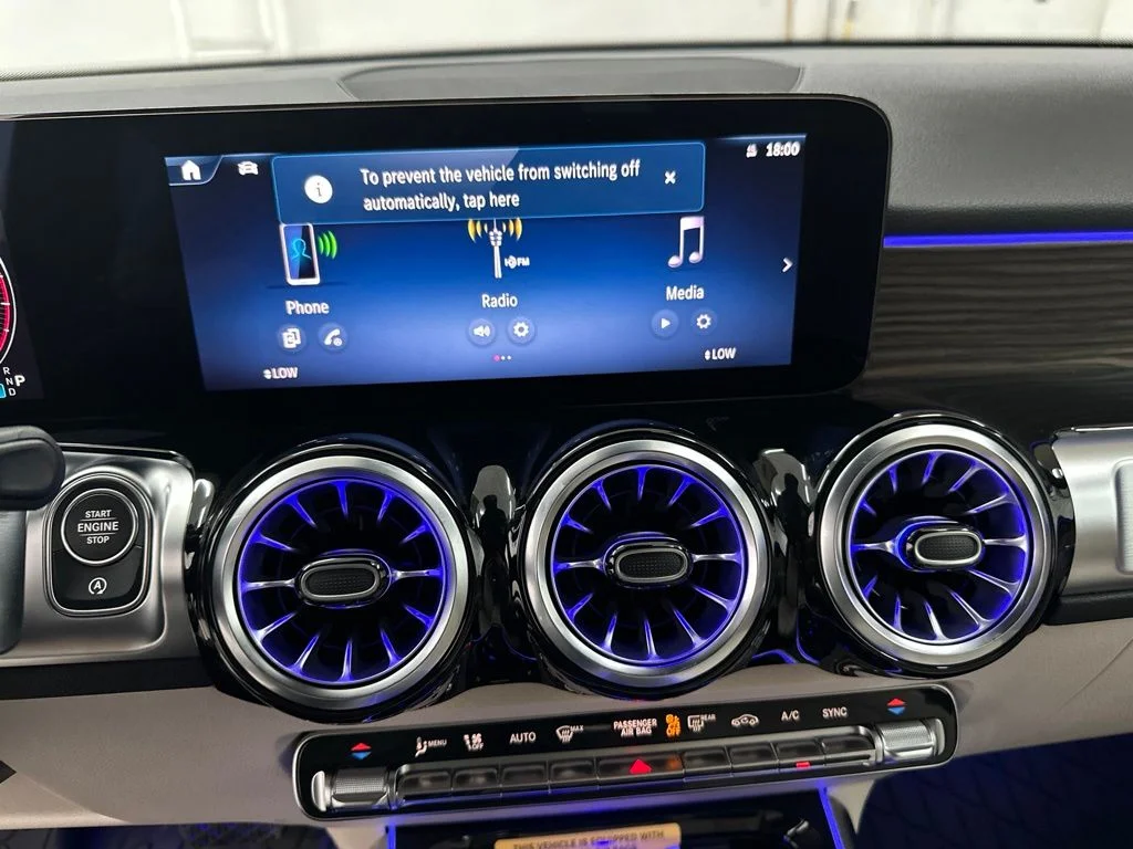 New 2026 White Mercedes-Benz GLB 250 image 18