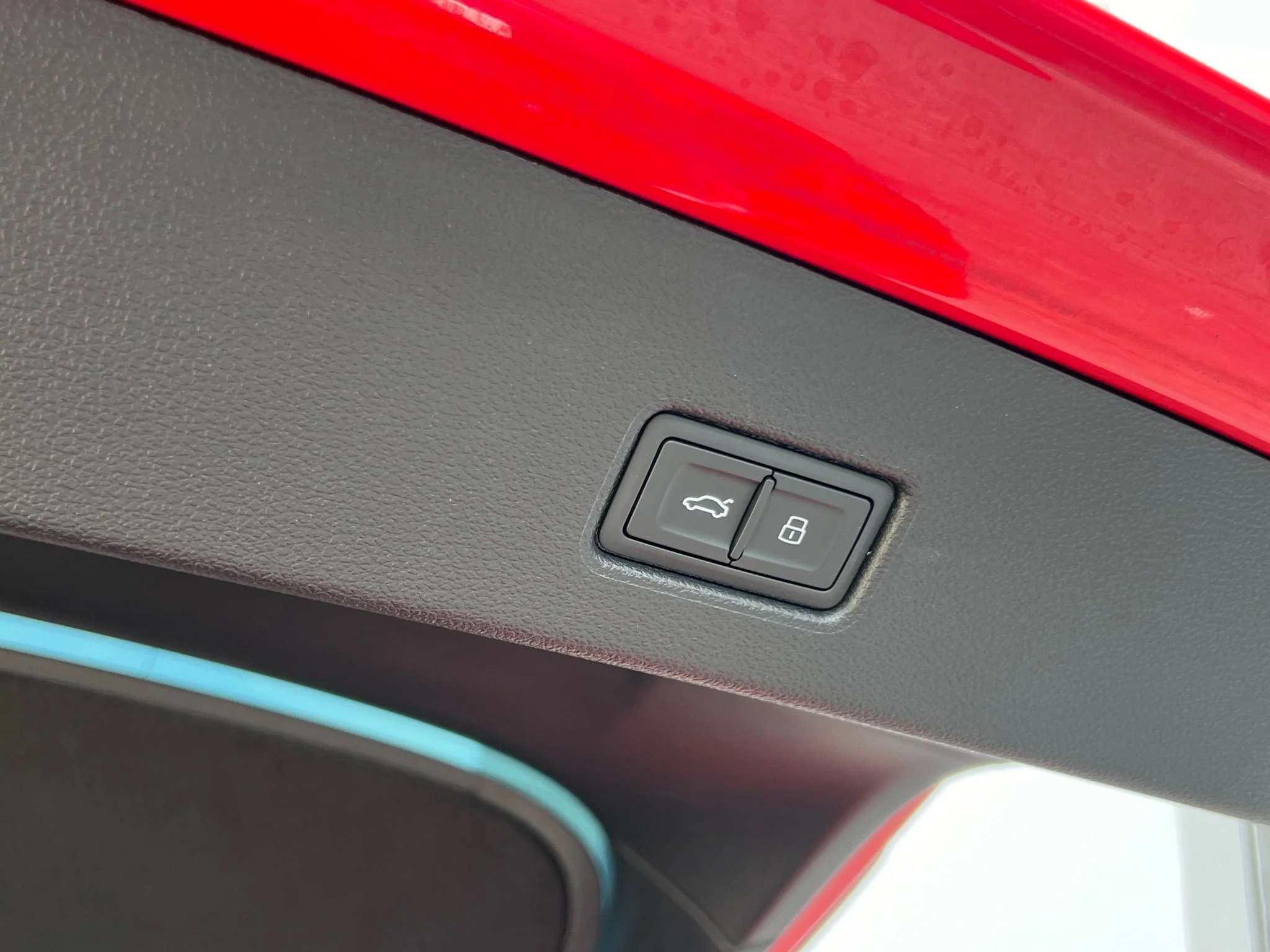 Used 2021 Red Audi 4.0T image 23