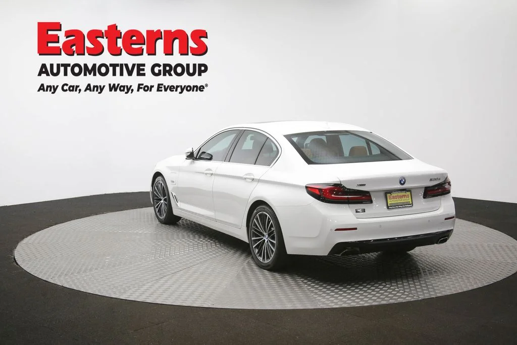 Used 2023 White BMW 530e iPerformance image 69