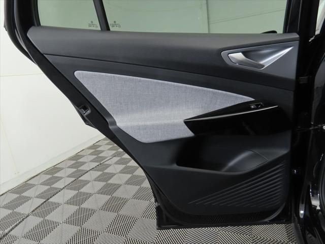 New 2026 Deep Black Pearl Volkswagen Pro image 24