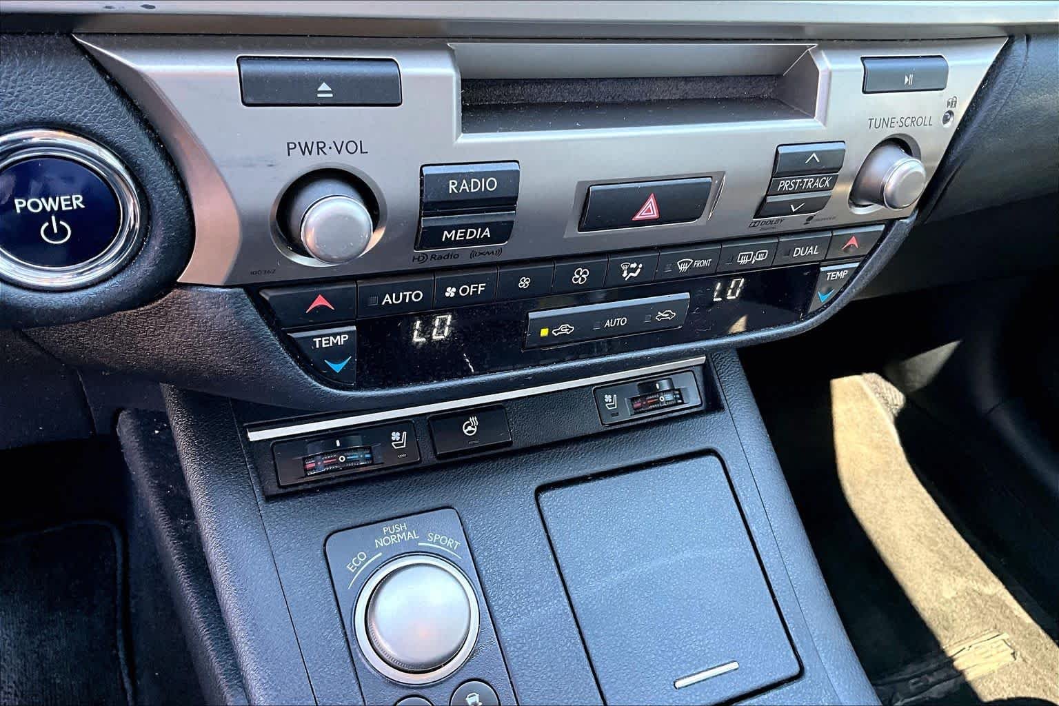 Used 2014 Nebula Gray Pearl Lexus Hybrid image 28