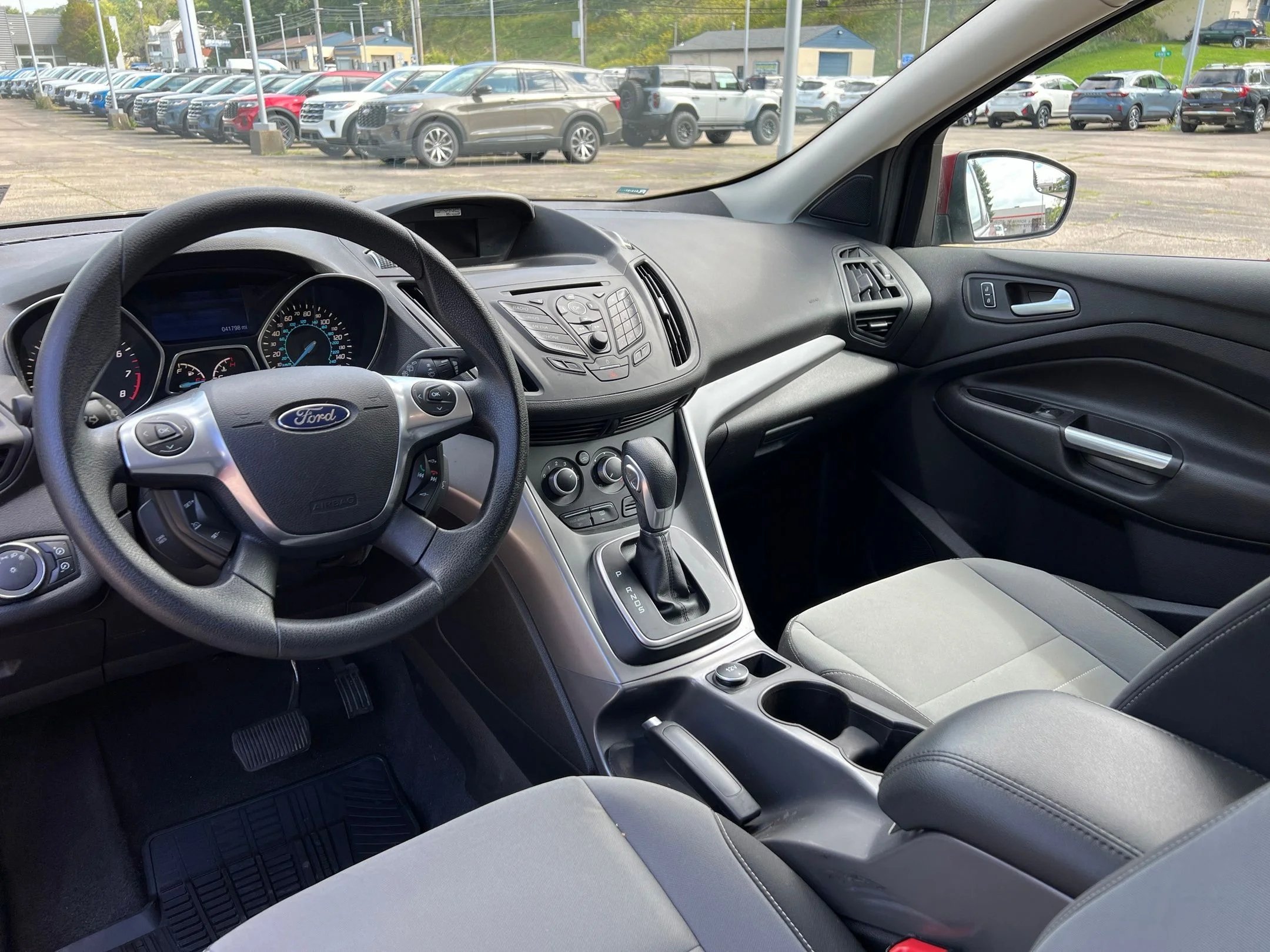 Used 2013 Ruby Red Ford SE image 19