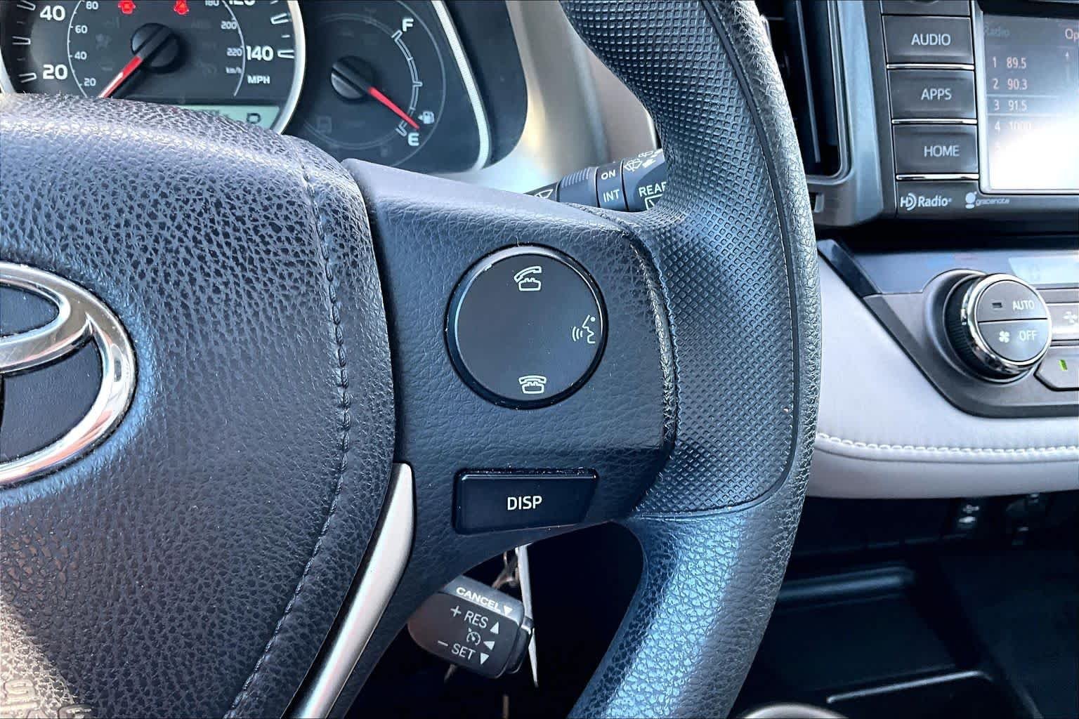 Used 2015 Classic Silver Metallic Toyota XLE image 24