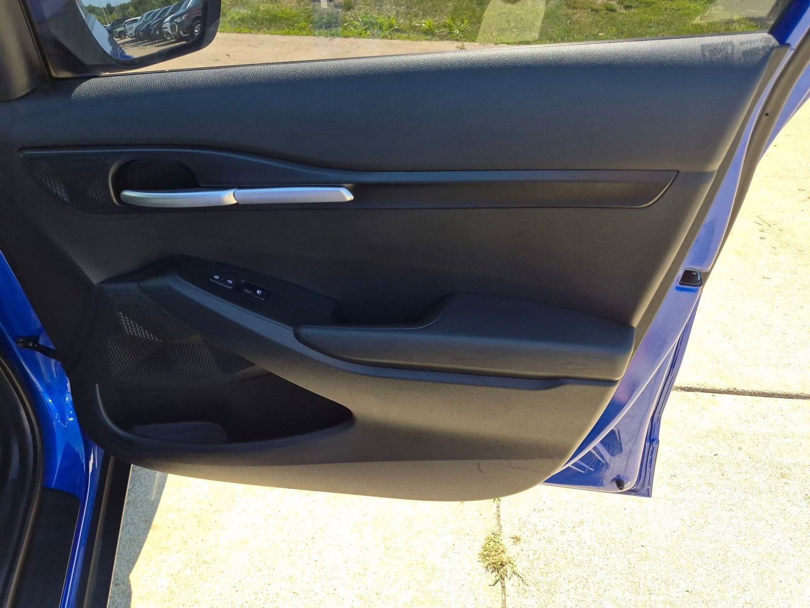 Used 2023 Neptune Blue Kia LX image 36