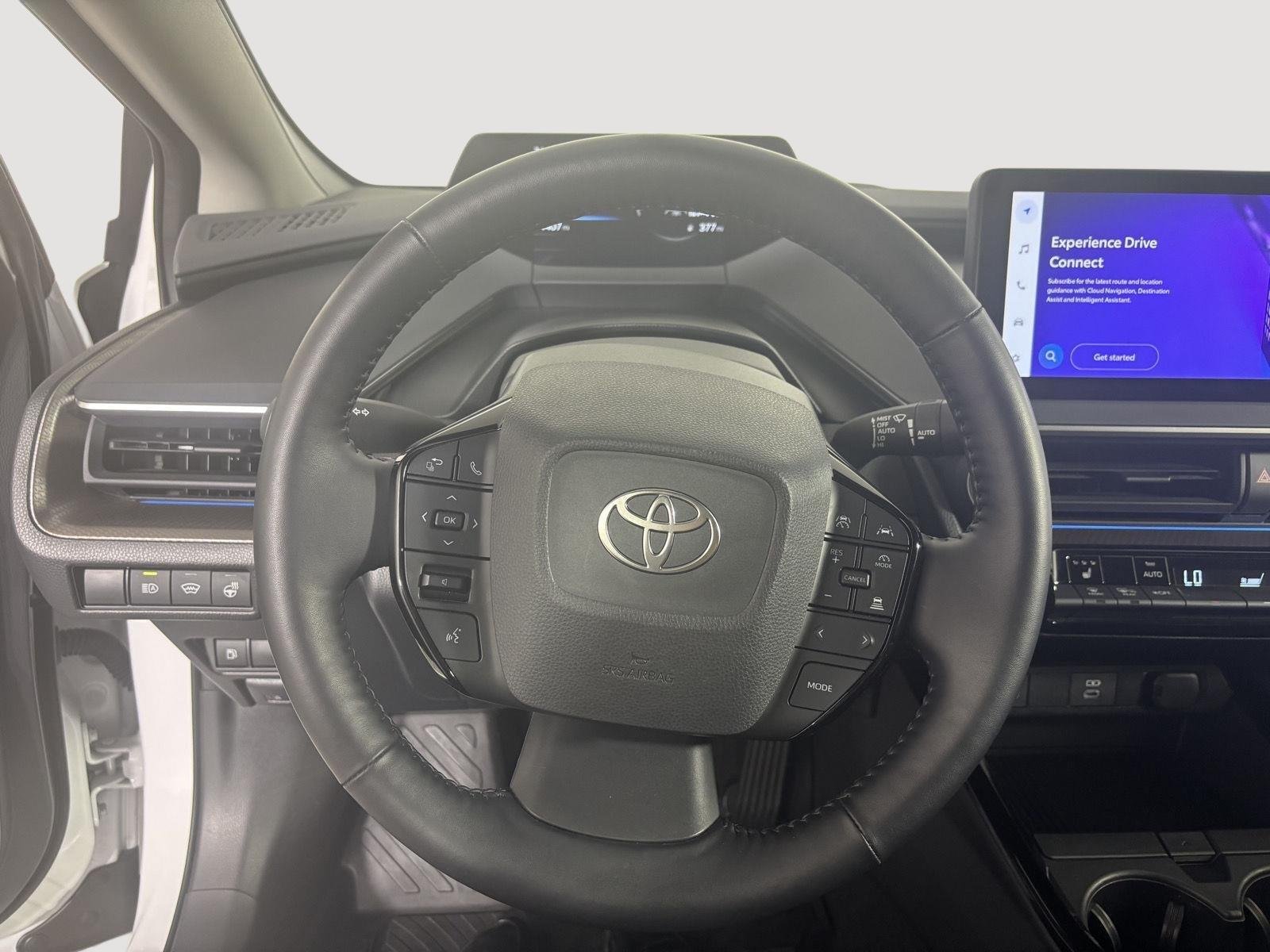 Used 2024 Wind Chill Pearl Toyota XLE image 7