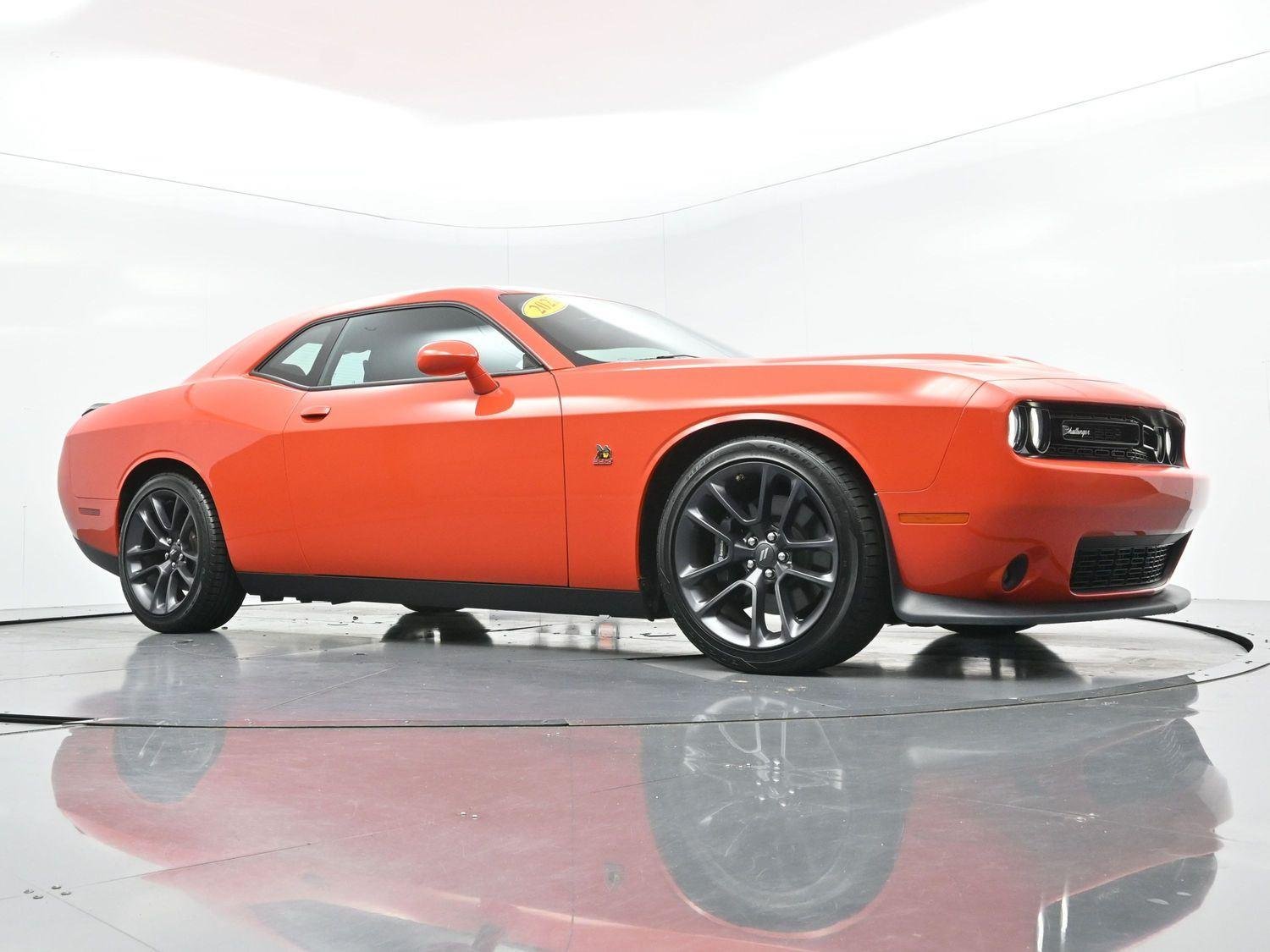 Used 2022 Go Mango Dodge R/T Scat Pack image 42