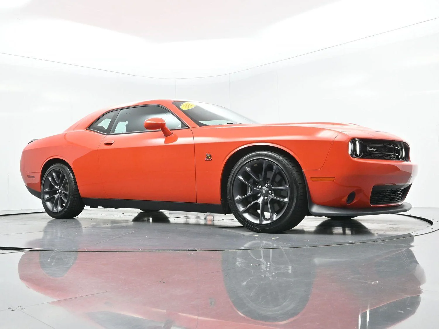 Used 2022 Go Mango Dodge R/T Scat Pack image 42
