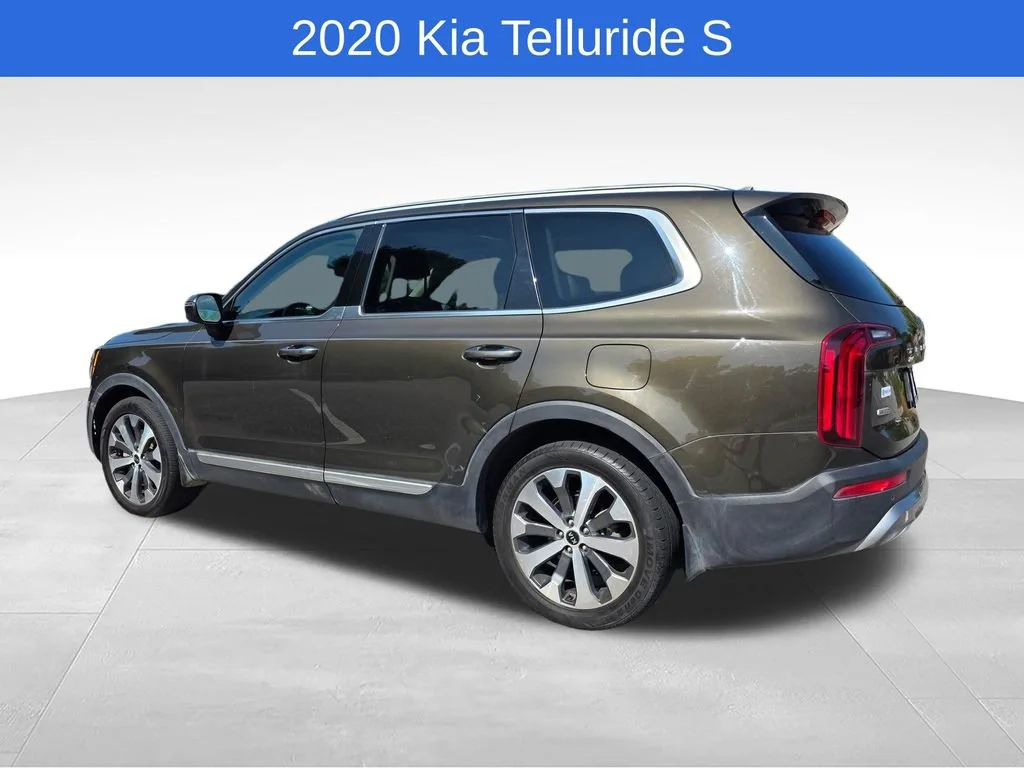 Used 2020 Green Kia S image 5