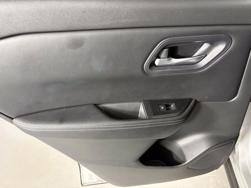 Used 2024 Silver Nissan SV image 34