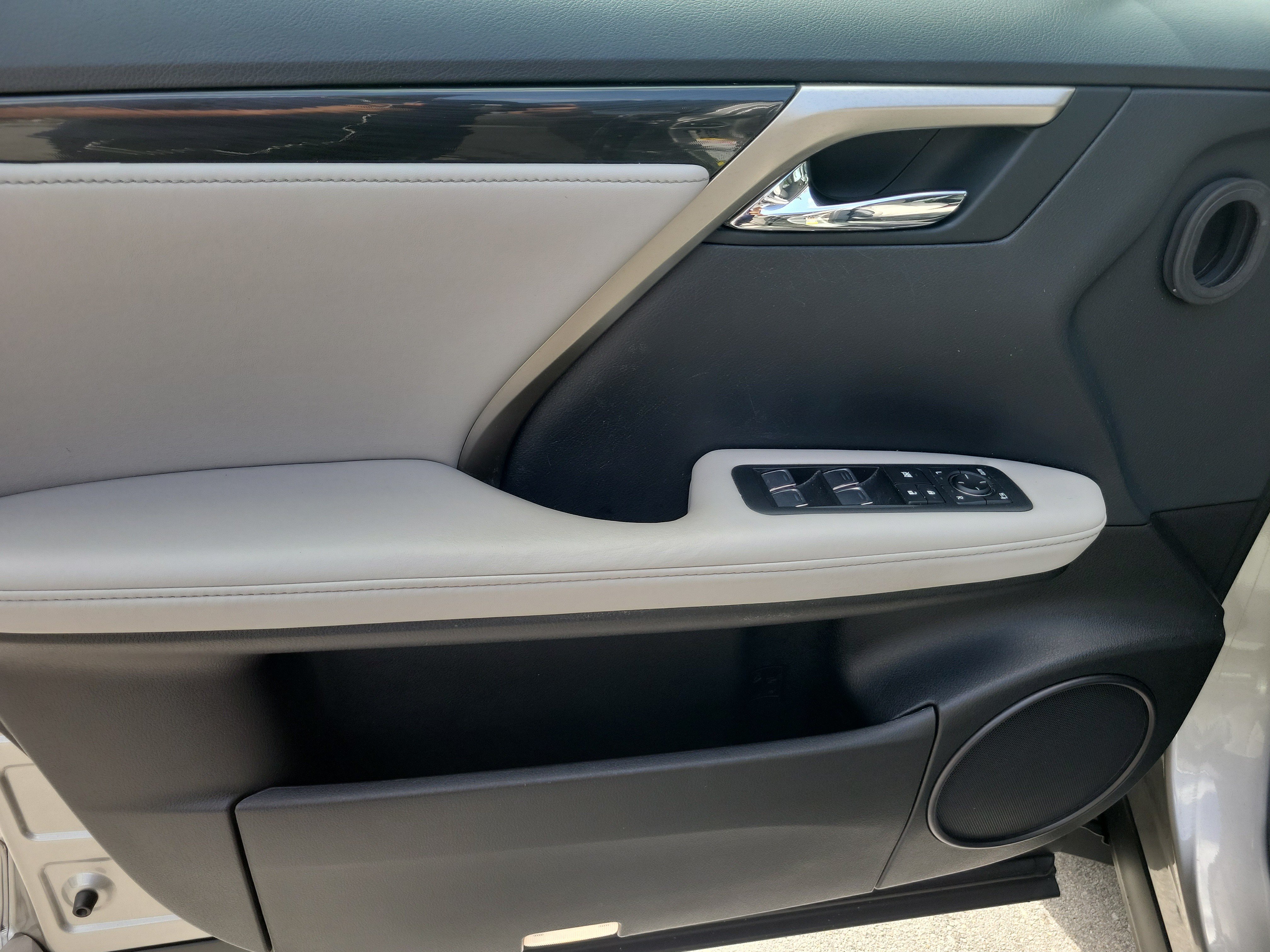 Used 2019 Silver Lexus RX 350 image 20