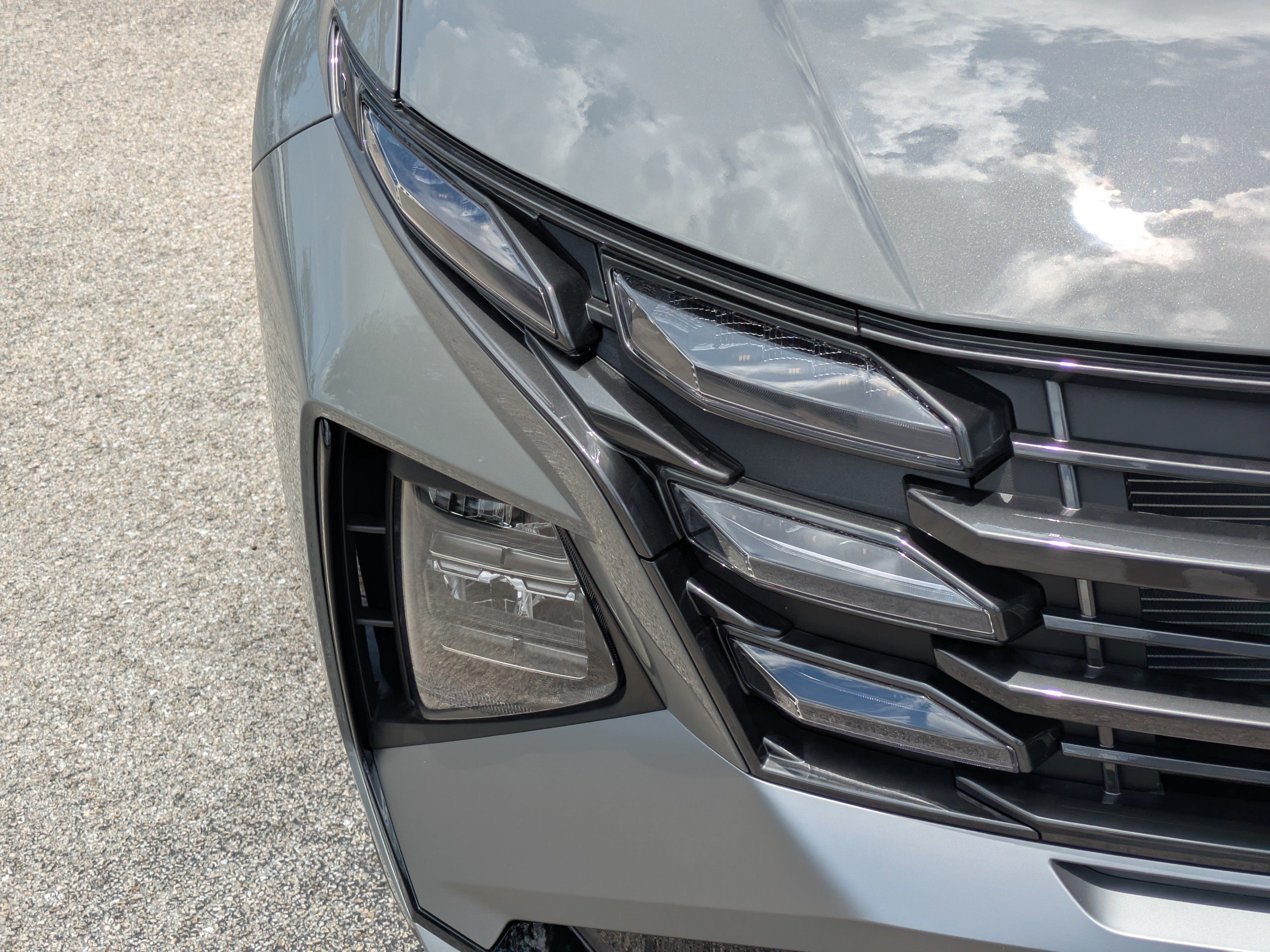 New 2026 Hampton Gray Hyundai SEL FWD image 7