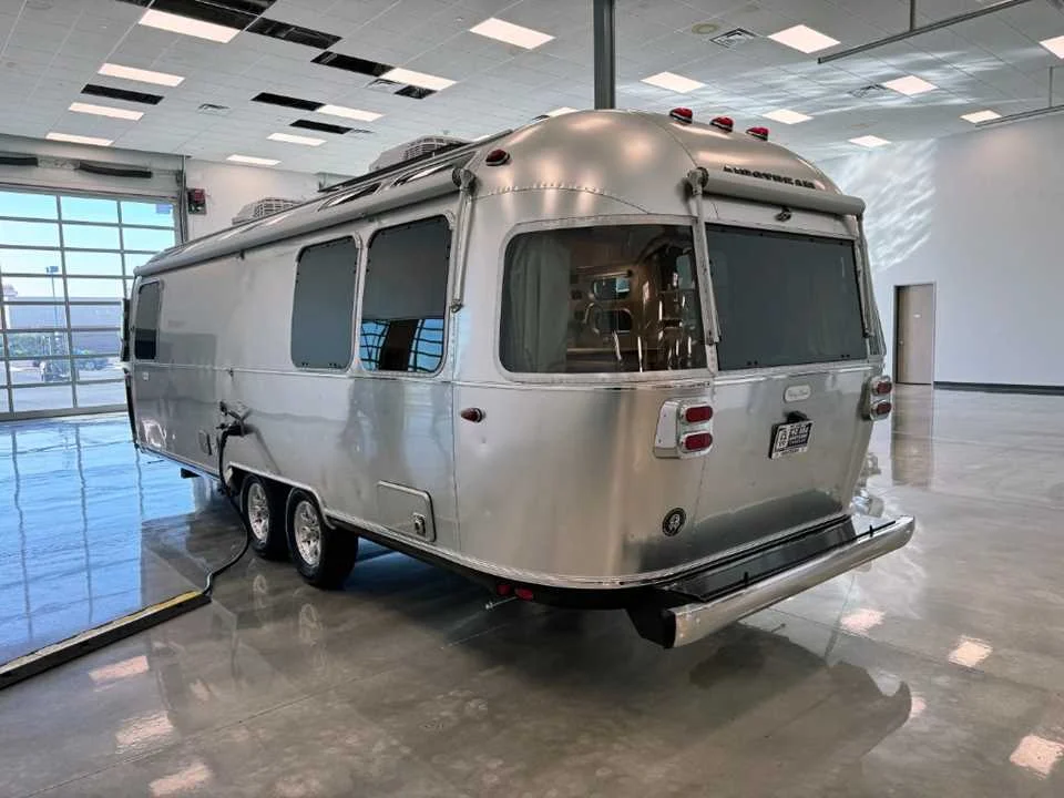New 2026 SILVER AIRSTREAM  image 3