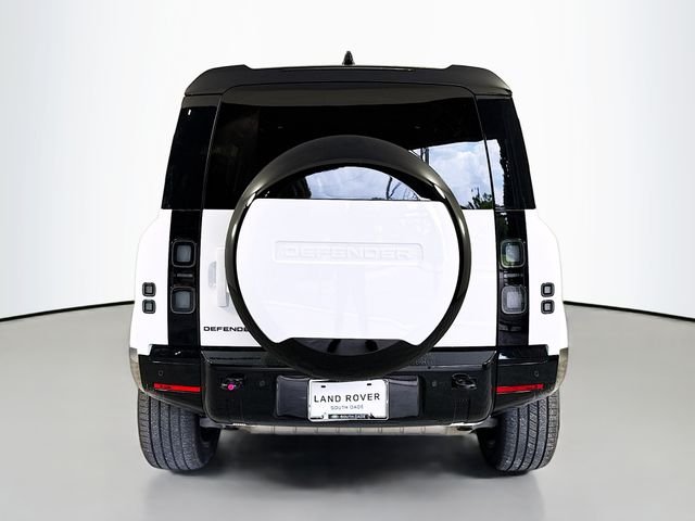 New 2026 Fuji White Land Rover X-Dynamic SE image 6