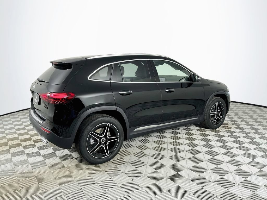 New 2026 Night Black Mercedes-Benz GLA 250 image 39