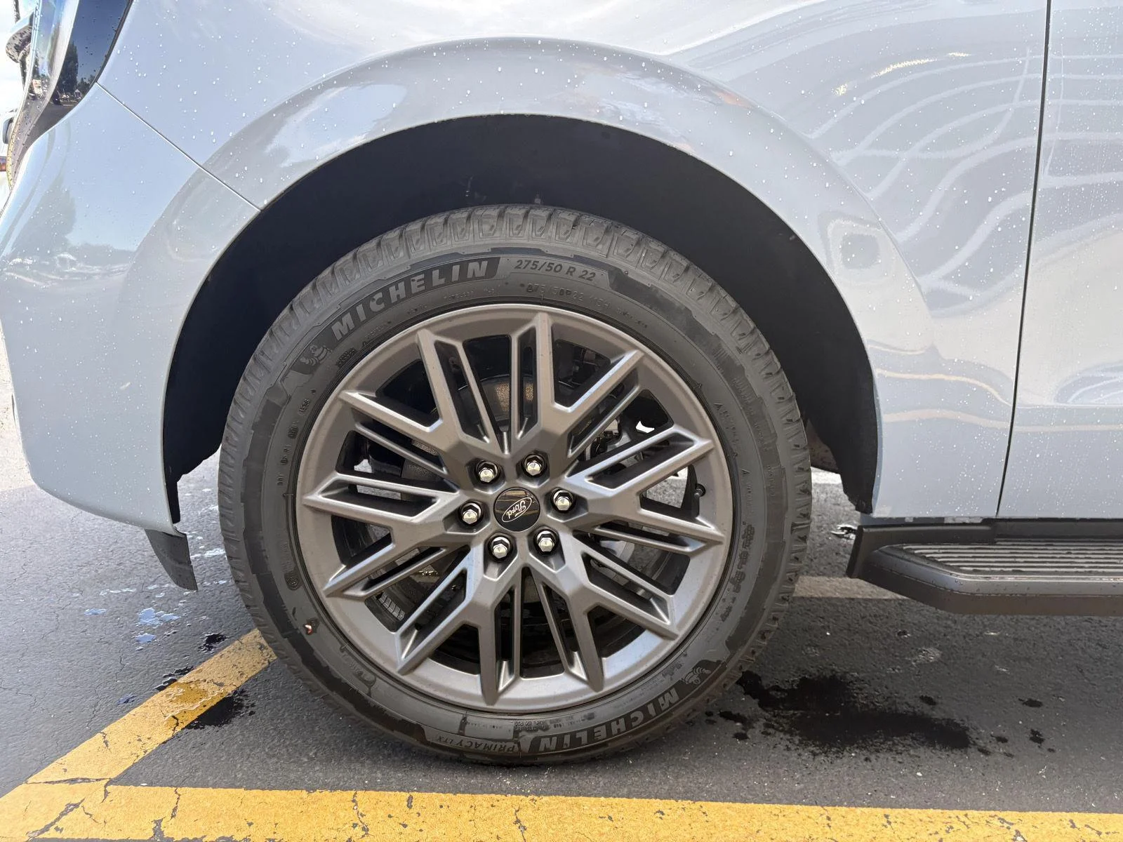 New 2026 Glacier Gray Metallic Tri-Coat Ford Platinum® image 29